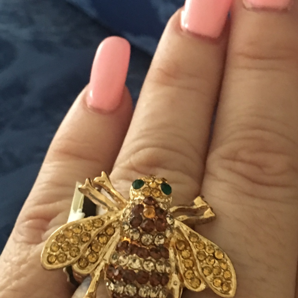 ADORABLE SOLD. Bee Ringw/Sparkle NWT🌼🐝🐝